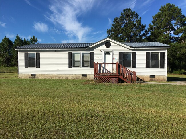 Primary Photo - 24 Laryn Ln