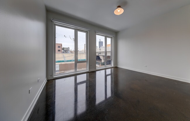 Building Photo - 1131 W Winona St