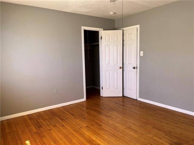 Building Photo - 6095 Wilton Dr