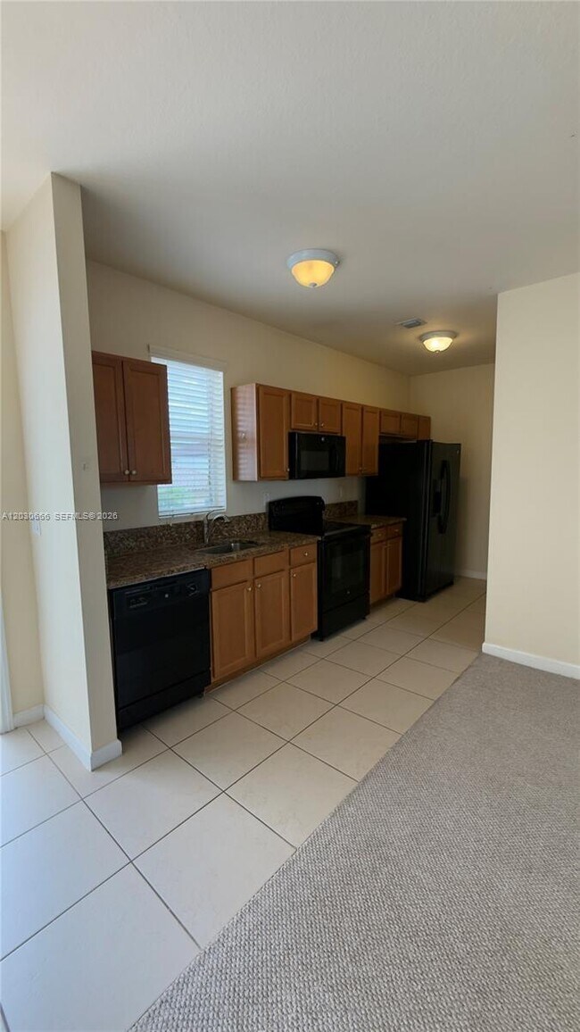 Building Photo - 9273 SW 172nd Ave