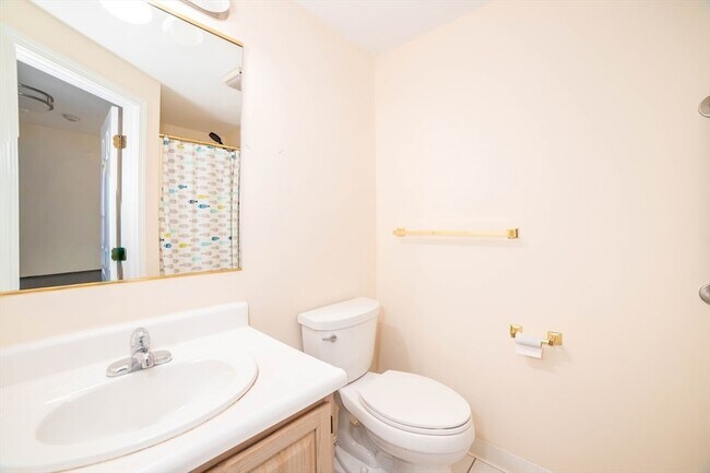 Building Photo - 67 Crystal Brook Way