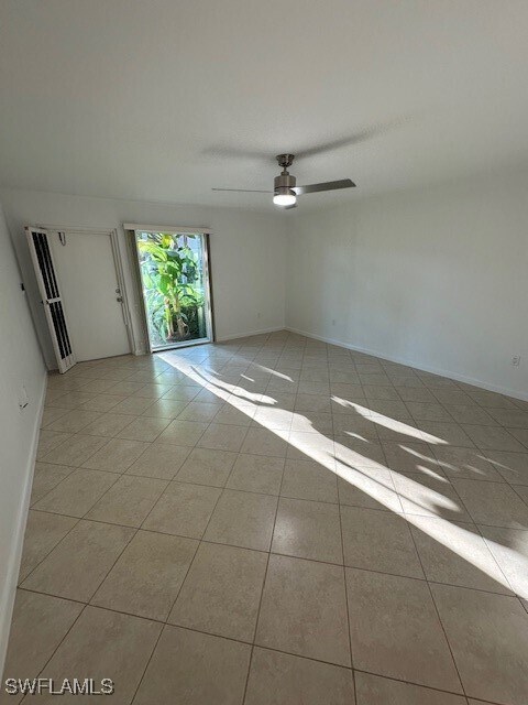 Building Photo - 753 Palm View Dr