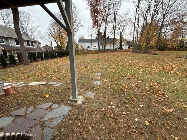 Building Photo - 22 Sweetser St