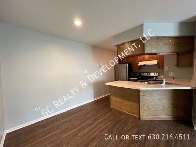Building Photo - 1251 Wyndham Dr