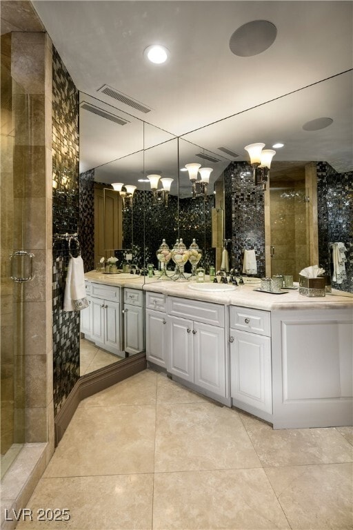 Building Photo - 8801 Palm Greens Ct