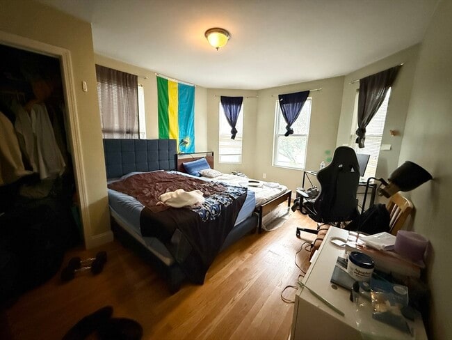 Building Photo - 3977 Washington St