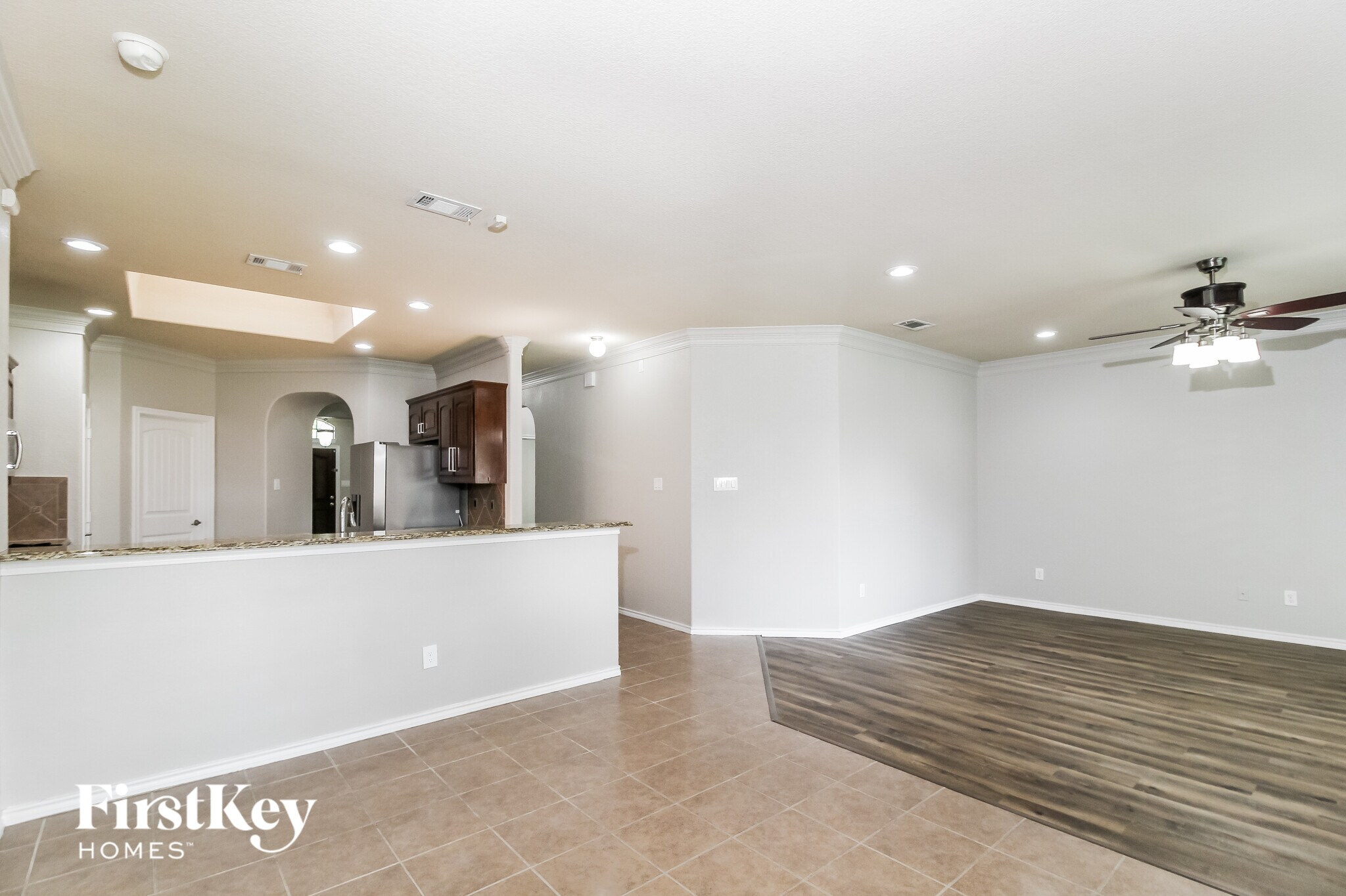 Building Photo - 621 Bareback Ln