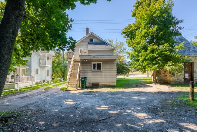 Building Photo - 917 S Pennsylvania Ave