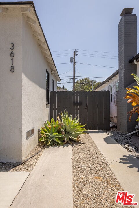 Building Photo - 3618 Chesapeake Ave
