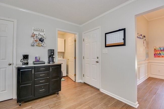 Building Photo - 660 Butler Springs Cir