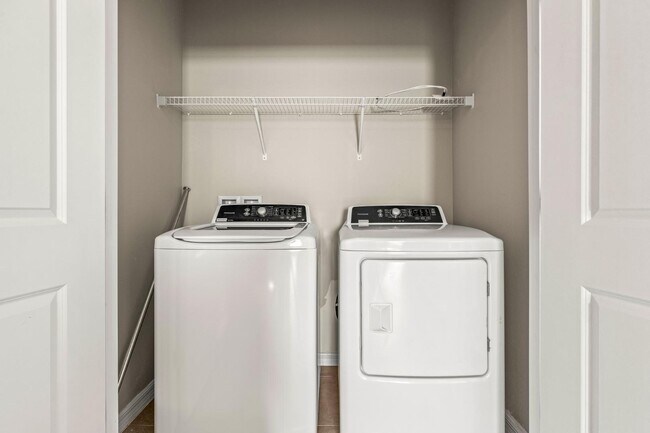 Building Photo - 8933 Indigo Trl Lp