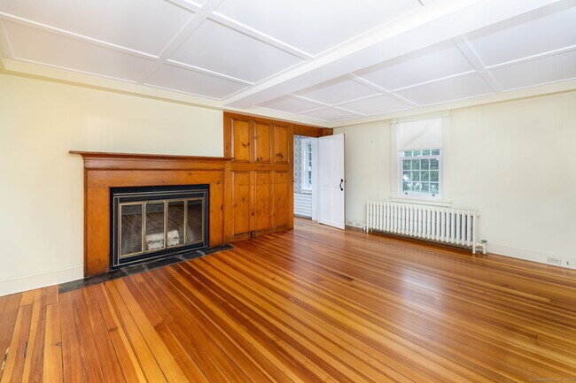 Building Photo - 73 Westledge Rd