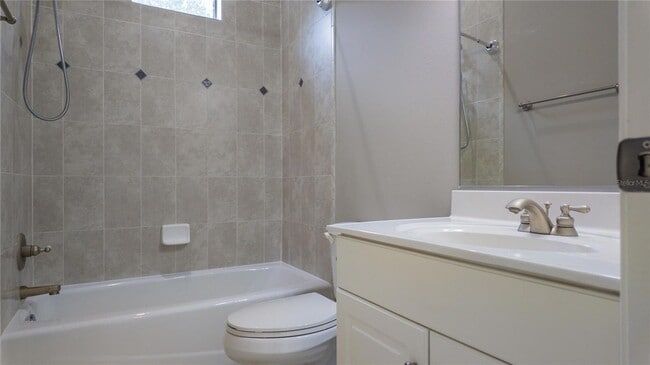 Building Photo - 617 SE 47th Loop