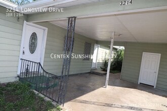Building Photo - 3214 Longview Dr