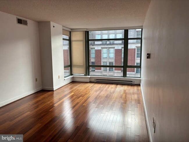 Building Photo - 1150 K St NW