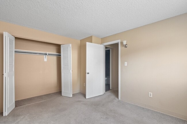 Building Photo - 791 W Prentice Ave