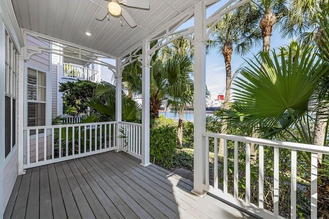 Building Photo - 924 Hemingway Cir