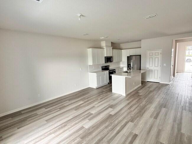 Building Photo - 12938 SW Forli Wy