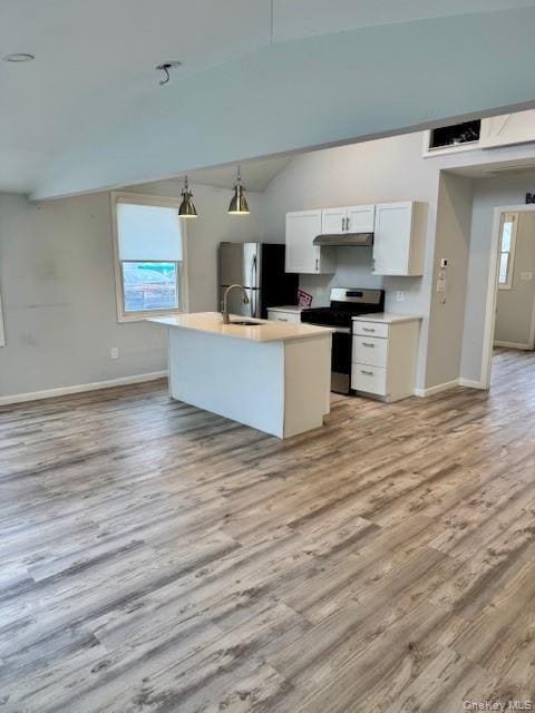 Building Photo - 9 Greenwich Ave