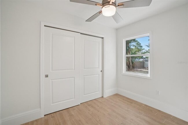 Building Photo - 9008 Bay St NE