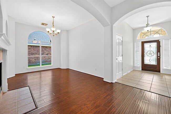 Building Photo - 4826 Claymill Ct