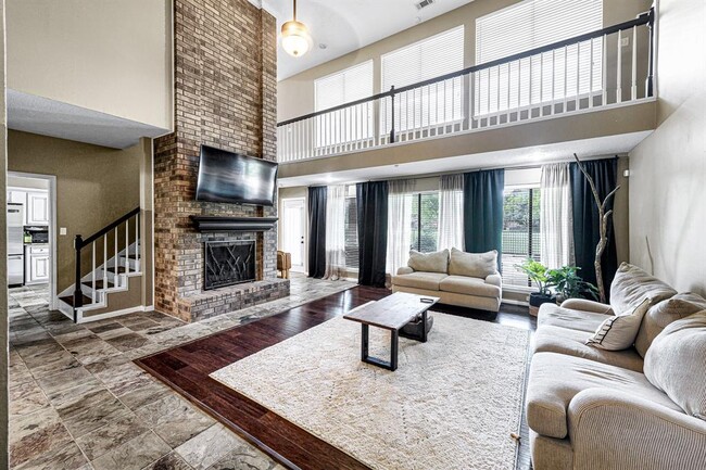 Building Photo - 1627 Rambling Stone Dr