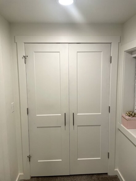 Building Photo - 1221 N 100 E