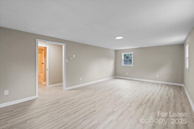 Building Photo - 2519 Marble St
