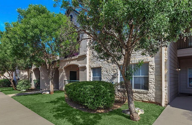 Brentwood Oaks Fredericksburg, TX Apartment Finder