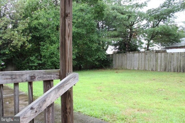 Building Photo - 608 Whitman St