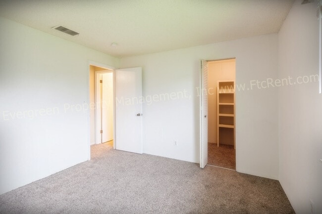 Building Photo - 1705 Heatheridge Rd