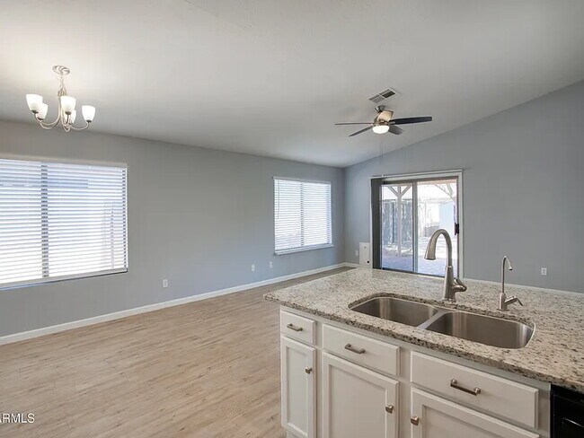 Building Photo - 15020 W Watson Ln