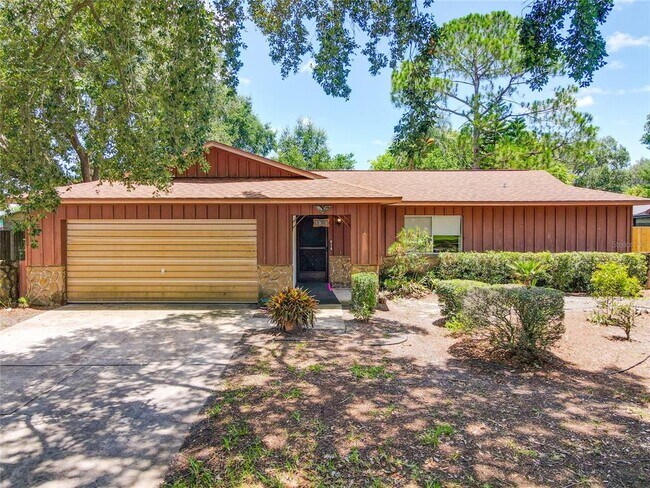 Building Photo - 5515 Albert Dr