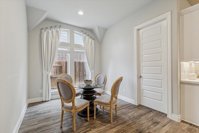 Building Photo - 16503 Whiteoak Canyon Dr