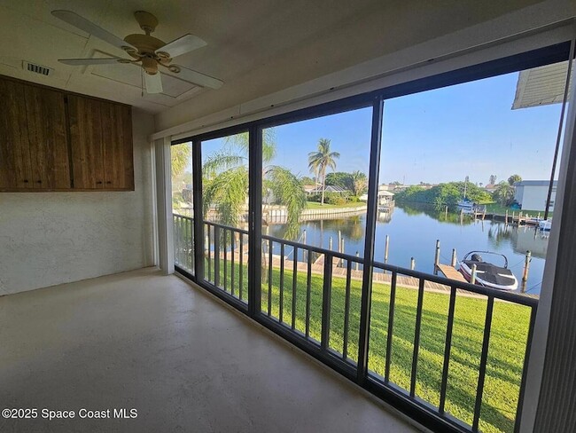 Building Photo - 435 Dove Ln