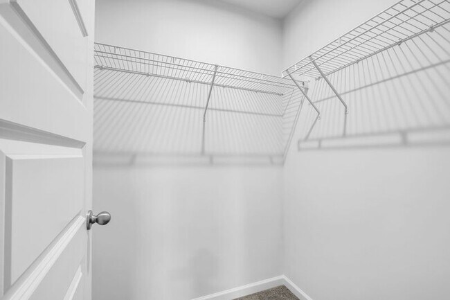 Building Photo - 953 Pleasant Ridge Run