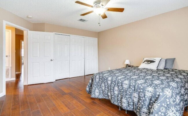 Building Photo - 2100 Pena Blanca Dr