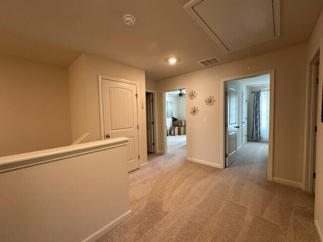 Building Photo - 5216 Barberry Ave