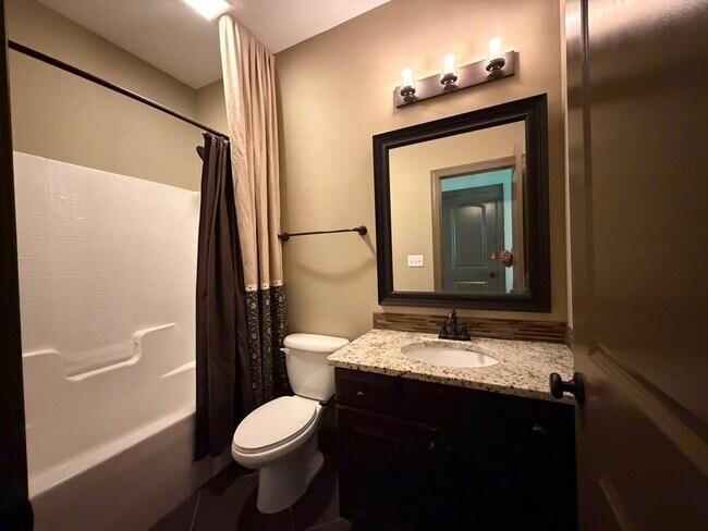 Building Photo - 15124 Sapphire Hill Ln