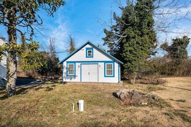 Building Photo - 616 W Ocean Heights Ave