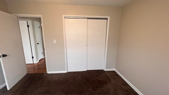 Building Photo - 9335 W Sheridan Ave