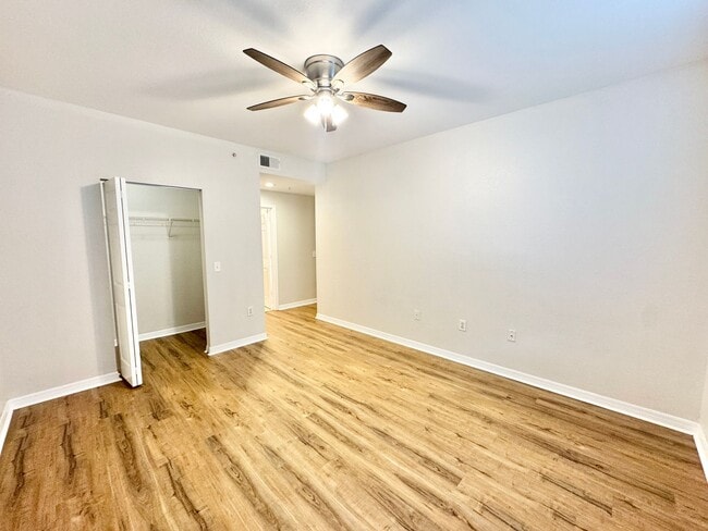 Building Photo - ** FAIRWAY PRESERVE ** 2 BED / 2 BATH COND...