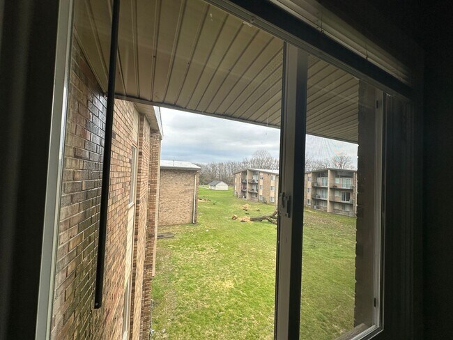 Building Photo - Experience Luxury Living at Bellagio Living I: Modern Apartments in Lawrence, Indiana