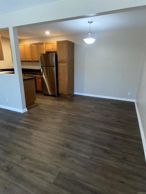 Building Photo - 2088 Montgomery Ave