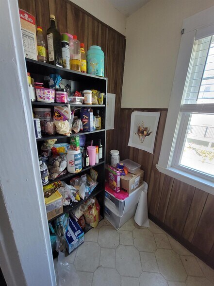 Building Photo - 31 Electric Ave