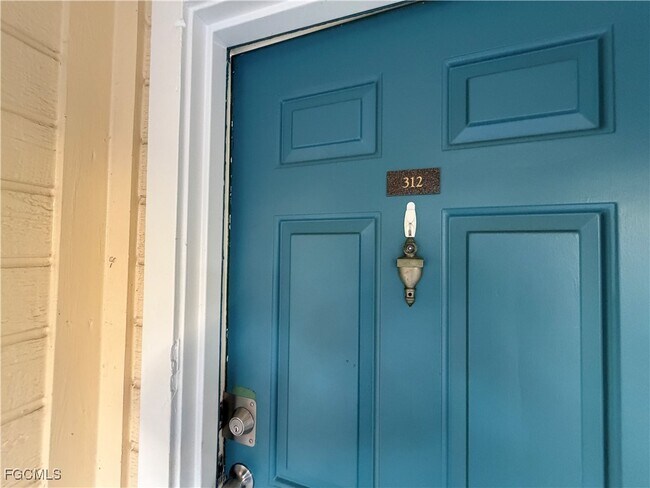 Building Photo - 12520 Equestrian Cir