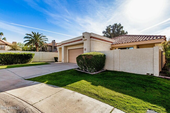 Building Photo - 10017 E Saddlehorn Trail