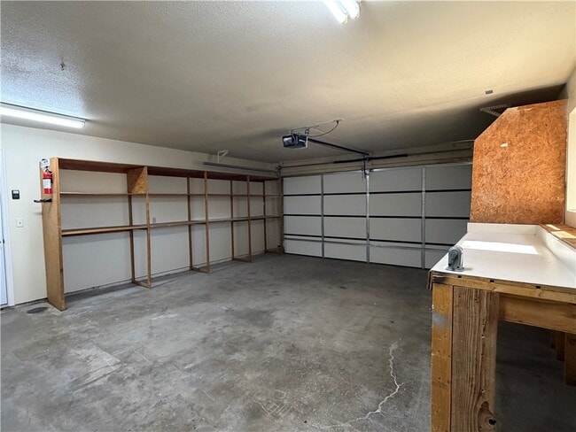 Building Photo - 883 Los Flores St