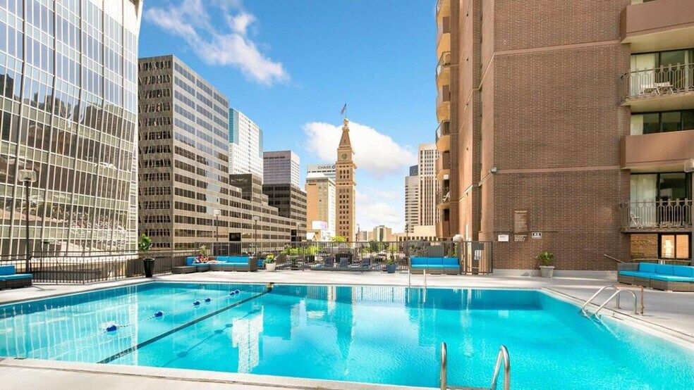 Building Photo - 1020 15th St