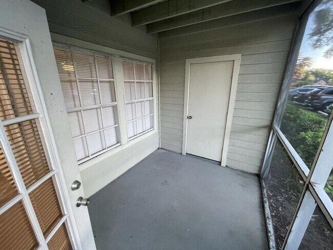 Building Photo - 6082 Westgate Dr